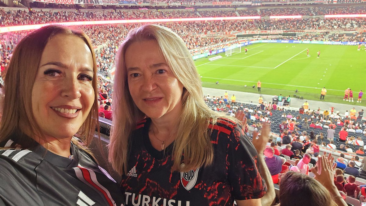 s_alita's tweet image. #encasa
#RiverPlate 
@marumillo1