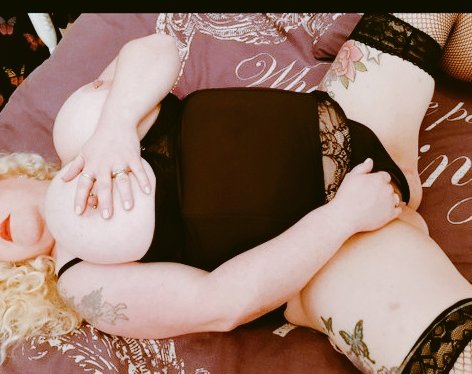 BeaBea00865102's tweet photo. @curvy_lovely https://t.co/oSHRdlCnEl