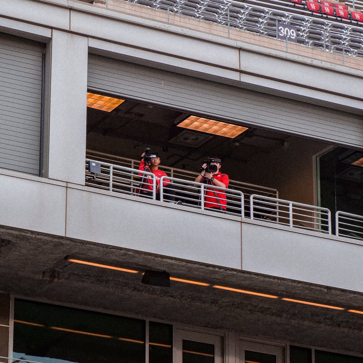 Something ‘bout them stadium days… 🏈🎥 #GoCoogs #UHFBVideo