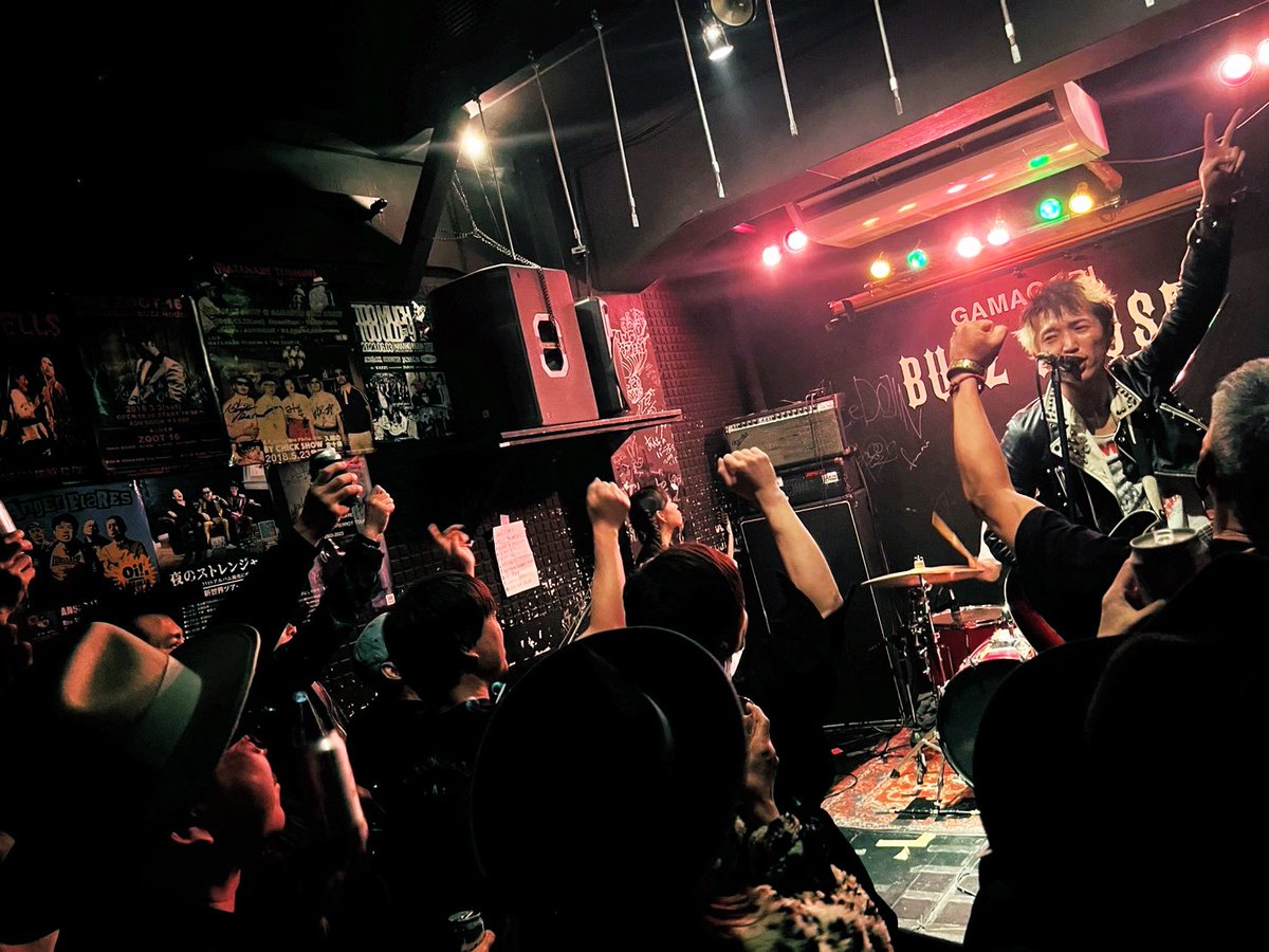 star_roose's tweet photo. 蒲郡BUZZ HOUSE
ご来場ありがとうございました🌟
レコ発振りに来ましたがPUNKの聖地！
最高な場所でした！ https://t.co/pWoeZKsmQV