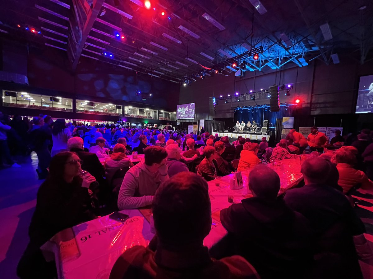 thepatchcanada's tweet image. Packed house for Team Norway 🇳🇴 

#UpCloseandPersonal #WMCC2025