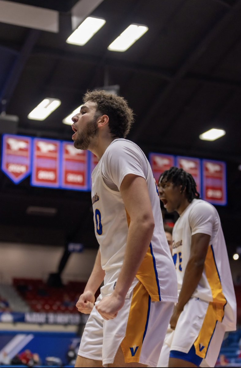 Hussein Elmaraghy out of Vincennes University (Juco) is receiving interest from D1 programs. 

Last 12 games, he averaged 10 points &amp; 6 rebounds.

Had 20 points against Indian Hills in the Sweet 16 game.

Represented by (<a href="/WEAVE/">WEAVE</a>).