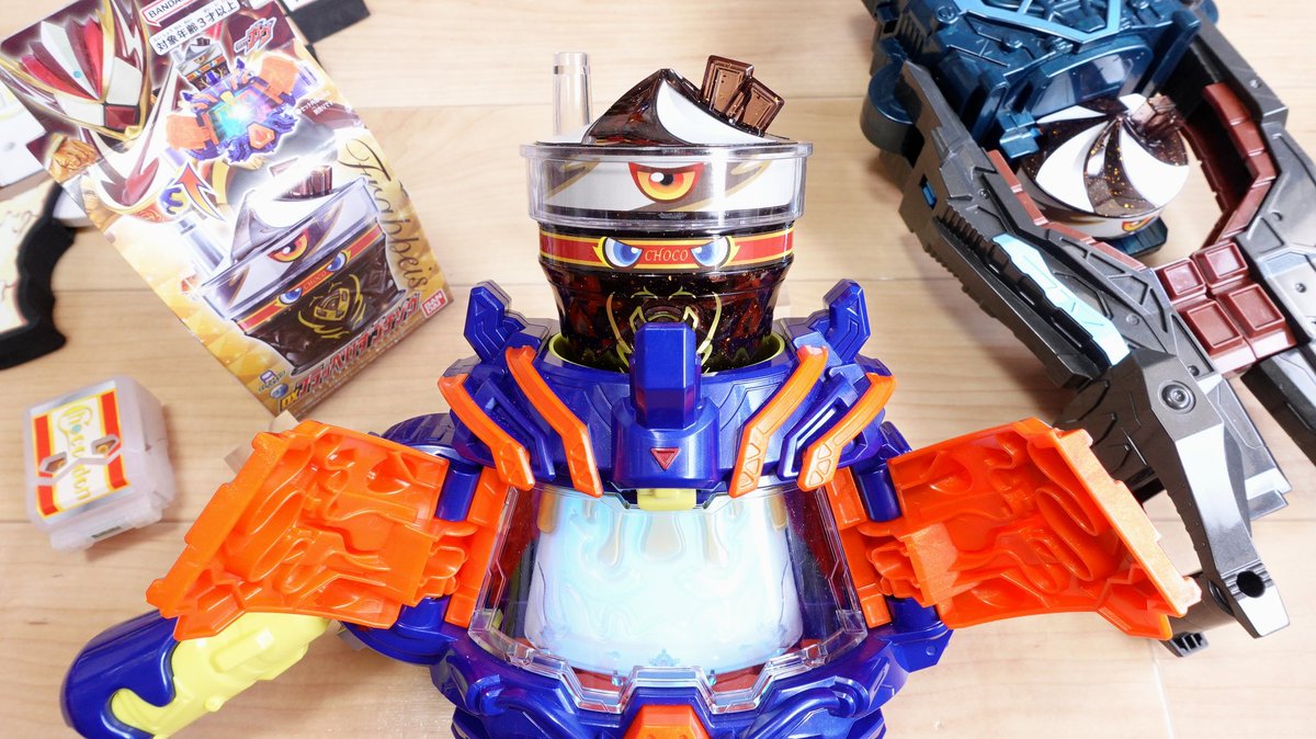 仮面ライダーヴァレンフラッペカスタムに変身！DXフラッペいずゴチゾウ