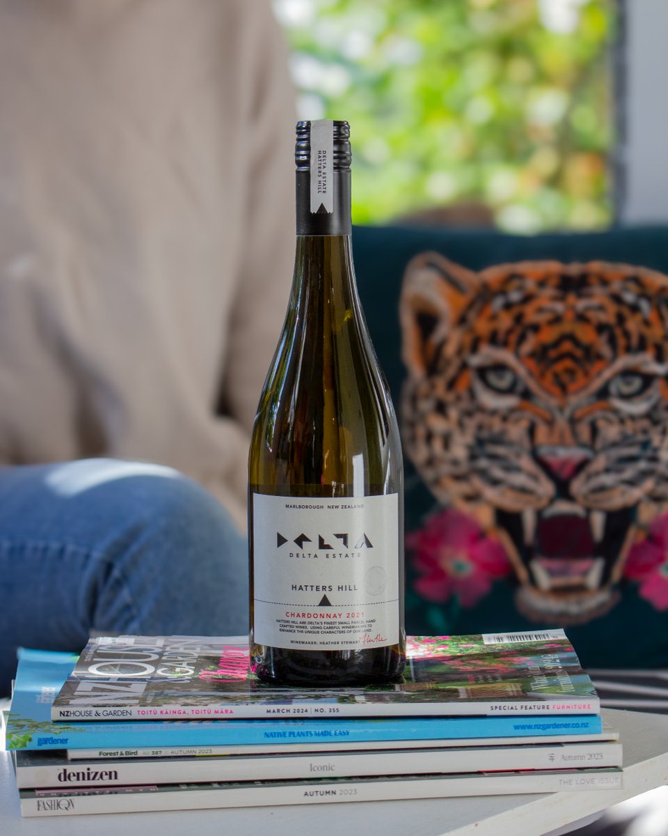 DeltaEstates's tweet image. Unwind with a glass of our Hatters Hill Chardonnay—an elegantly crafted Marlborough gem. Enjoy vibrant layers of juicy nectarine, white peach, and refreshing citrus in every sip 🥂