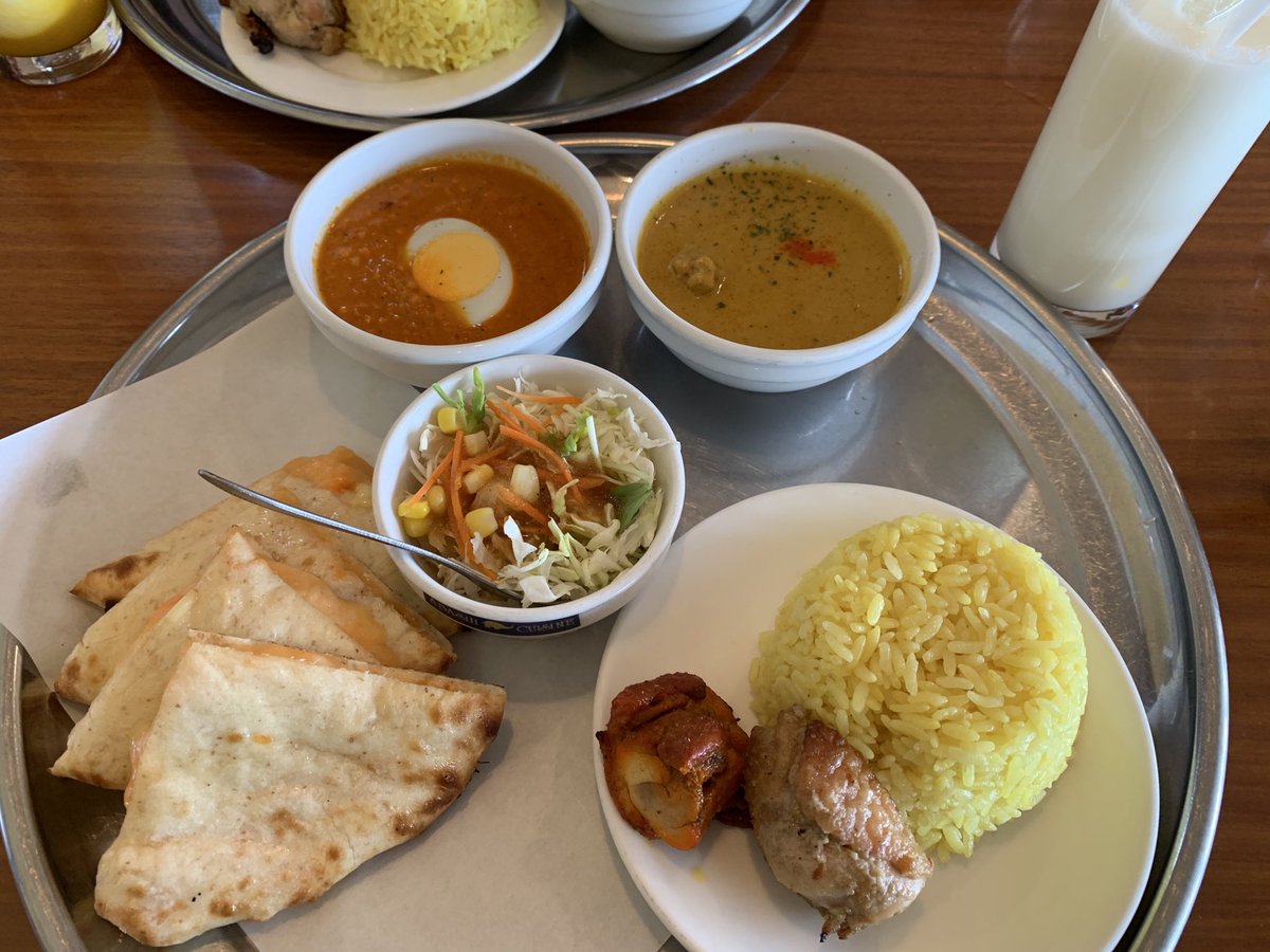 alchemistblaze's tweet photo. 本格カレーチェーン？の「アバシ」さんでスペシャルカレーセットを「チキン＆キーマカレー　明太チーズナン＆サフランライス」で頂きました！😃
美味しい🤤旨味たっぷりの辛味だけじゃないカレーと、明太チーズで旨味が片方だけの主張にはならず美味しい！😊チキン2種類も香ばしくてGOOD👍ご馳走様！ https://t.co/yzzRS1v6lj