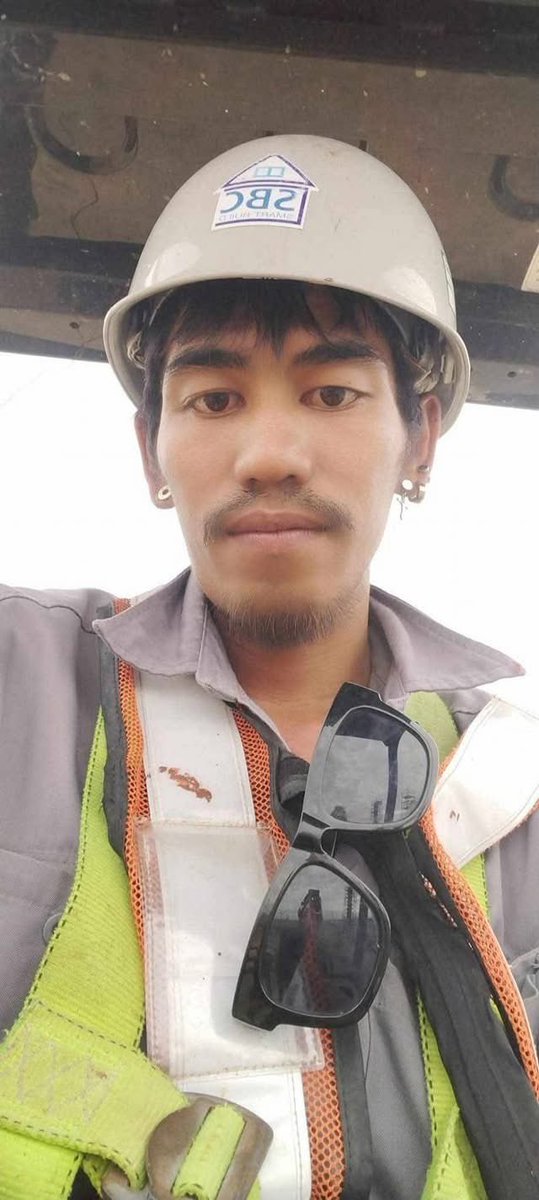 ตามหาคนหาย ❌ #แผ่นดินไหว 

นายอภิวัฒน์ สินธุชัย 30ปี ติดต่อไม่ได้ตั้งแต่เหตุการณ์แผ่นดินไหว ซึ่งญาติไม่แน่ใจว่าได้ไปทำงานที่ตึกดังกล่าวหรือไม่ เพราะน้องทำงานไม่มีที่แน่นอนแล้วแต่หัวหน้าจะนำพาไป 

0956725317 ญาติชื่อคุณเจี้ยบ