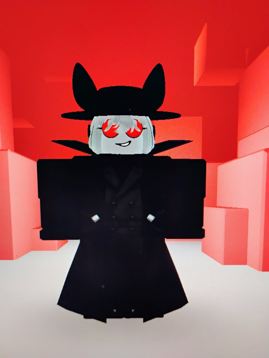 RayIsntNormal's tweet image. Made a mafialing OC!! Her name is Scarlet. I&apos;ll draw her tomorrow probably.