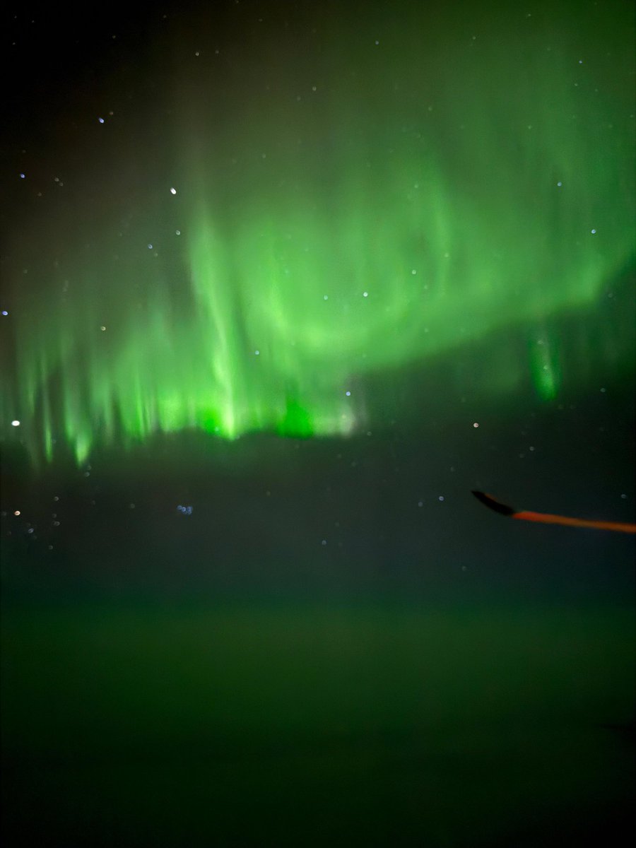 Jeroen Burgerhout ☁️ | MVP | MCT (@burgerhoutj) on Twitter photo Flying from SEA to AMS and we can see the aurora. Thanks to <a href="/pathak_somesh/">Somesh Pathak</a> for the pictures.
#MVPSummit #MVP Flying from SEA to AMS and we can see the aurora. Thanks to <a href="/pathak_somesh/">Somesh Pathak</a> for the pictures.
#MVPSummit #MVP