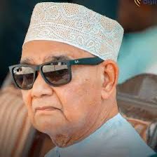 kaji_sijo's tweet photo. HIVI NDIVYO SAID SALIM AWADH BAKHRESA ALIVYOTOKA KWENYE UMASKINI MPAKA KUWA BILIONEA.
.
Kutoka kuuza mgahawa na ngozi za viatu mpaka kumiliki biashara kubwa hapa Tanzania na Baadhi ya sehemu za Afrika Africa.

Tajiri namba moja Tanzania 

🧵Shuka Na Uzi 👇 https://t.co/ebsfGJkj5Z