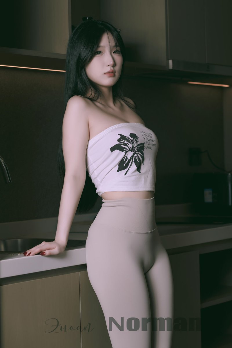 今天下午拍的写真模特 jiay https://t.co/na8HL4863S