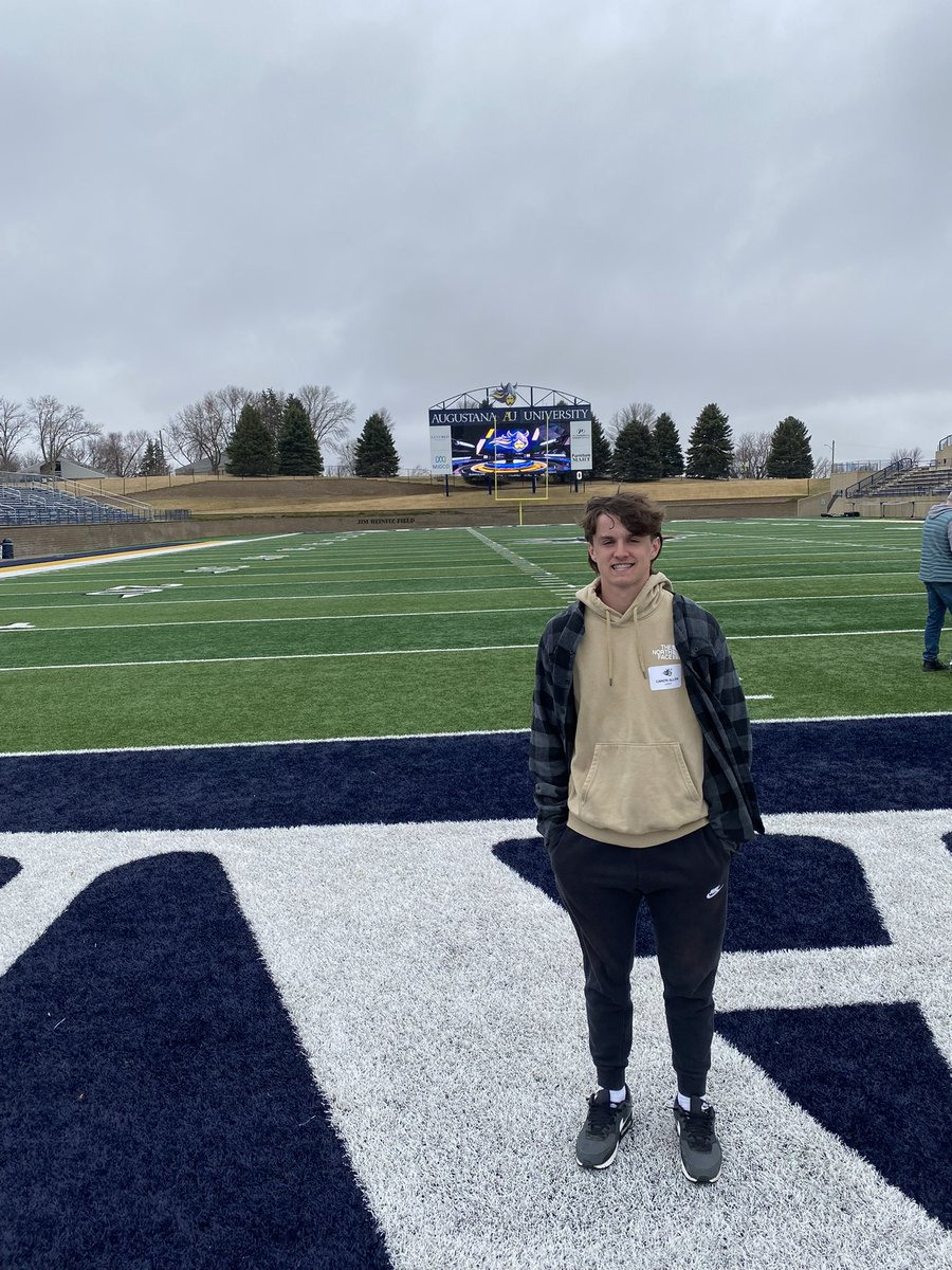 Thanks <a href="/coachscholten/">Kelly Scholten</a>, <a href="/CoachOJ_/">Jerry Olszewski</a>, and <a href="/AugieFB/">Augustana Football</a> for a great Junior Day!!
