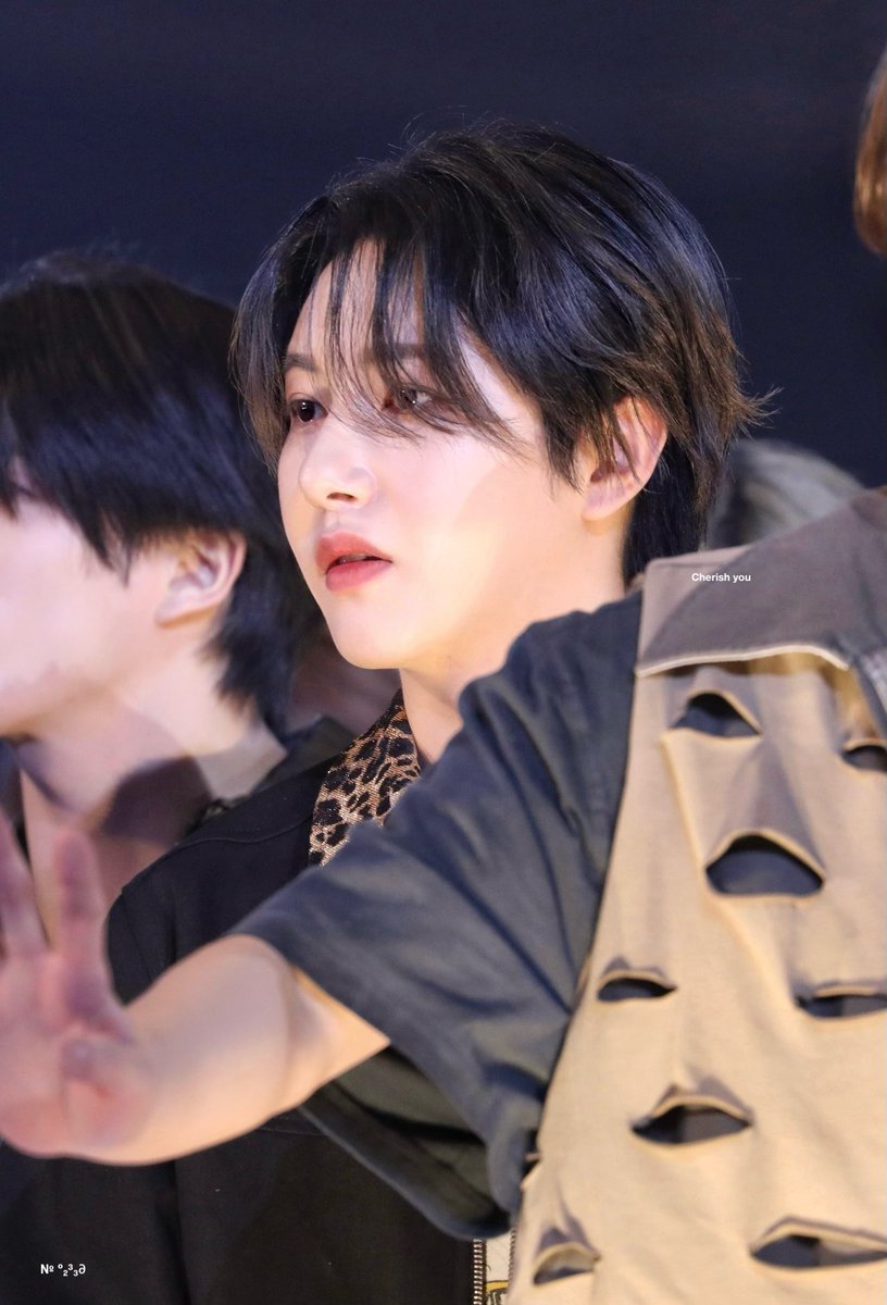 cherishyou323xh's tweet photo. 250329 The performance HQ♡

🎼🐈‍⬛🖤 

#런쥔 #仁俊 #RENJUN #ロンジュン #NCTDREAM https://t.co/YNyZjARJPK