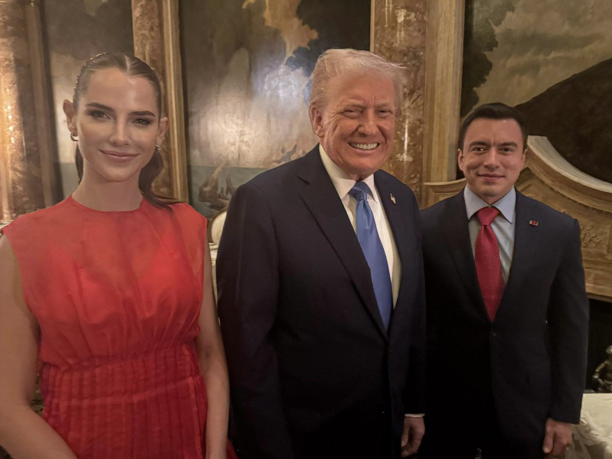 Está es la foto de la reelección. Una declaración de respaldo que no necesita palabras.