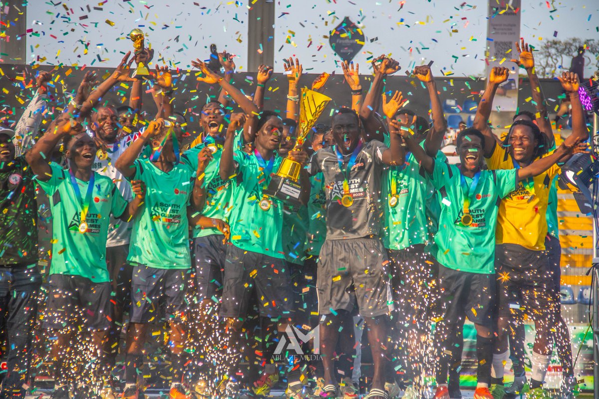 OgunnowoBo4735's tweet photo. 📸 TEAM LAGOS emerged as the Champions of South West Games 2025
Congratulations TEAM LAGOS👏
Congratulations EKO FOOTBALL 🥰
#SouthWestGames #youngballer #futureones #nigeriafootball #lagos #eko #southwest #eko #ekofootball #lagosnigeria https://t.co/zc1NYmu1BZ