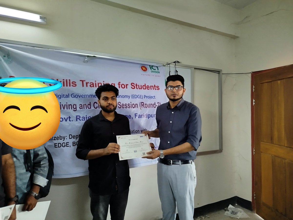 Minhaskaji's tweet photo. Successfully done digital marketing caurse 🧮💻 https://t.co/RWo6hzRm53