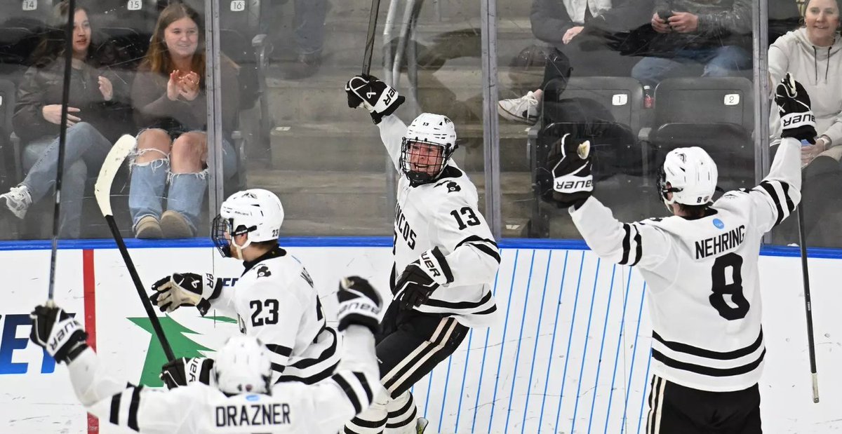 TonyPaul1984's tweet photo. And, that'll do it from Fargo.

For the first time in program history, WMU hockey is going to the Frozen Four after a 2-1 win over UMass.

WMU becomes the seventh different school from Michigan to make the DI Frozen Four.

Story to come at https://t.co/DzEr9jUSDJ. https://t.co/foaHPDhisx