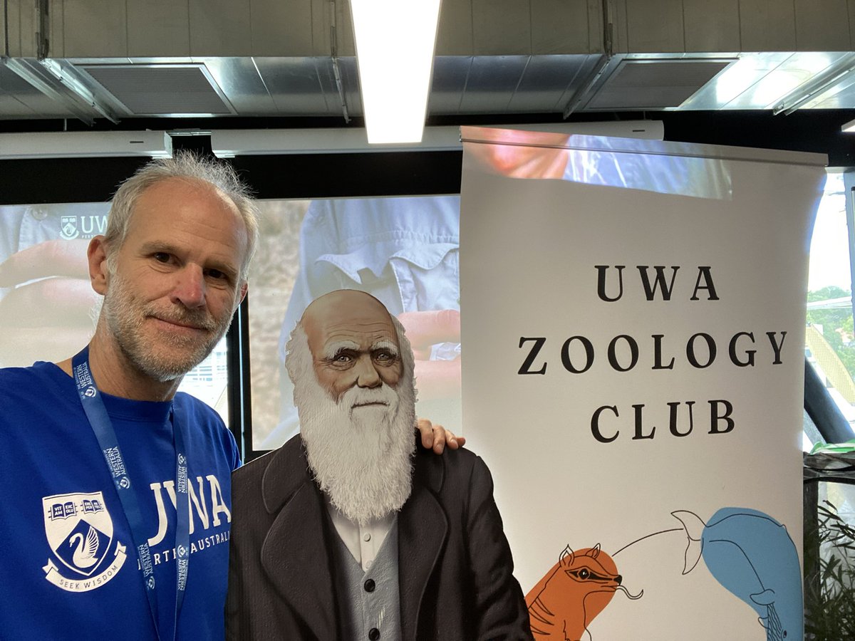 We’re at the Ezone 207, Zoology stall for UWA Open Day today! Drop by to chat about all things animal behaviour, conservation, &amp; evolutionary biology. Come find out what research at CEB is all about and take a photo w Darwin! 

#UWAOpenDay #EvolBio #EnvironmentalScience