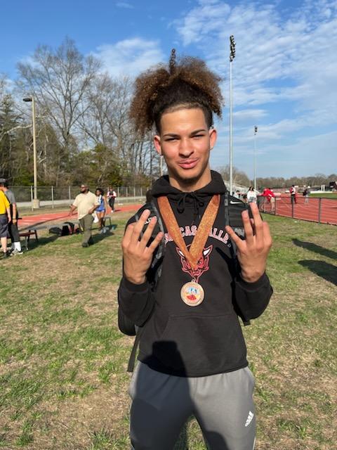 Congratulations to Jayden Rountree on his 3rd Place finish 🥉in the High Jump at the Delsea Crusader Field Meet!