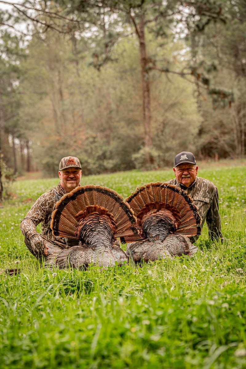 BackwoodsLife's tweet photo. Dang good day in Georgia with dad! https://t.co/IncNwgJYxf