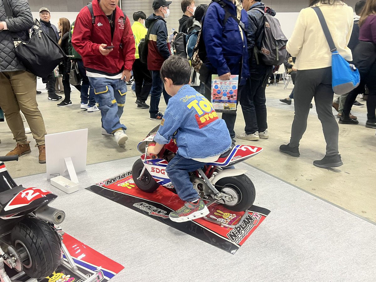 第52回 東京モーターサイクルショー

本日最終日🏍️

ポケバイまたがりを行っております。

東-8でお待ちしております🙋‍♀️

#東京モーターサイクルショー2025 
#東京ビックサイト
#ポケバイ