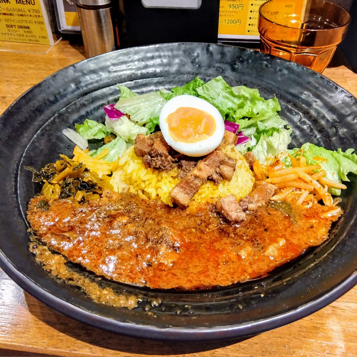 先日の卒業式🎓には都合により出席できなかったけど、離れて住む姉妹が卒業祝いの食事会をしてくれて嬉しかった〜😋