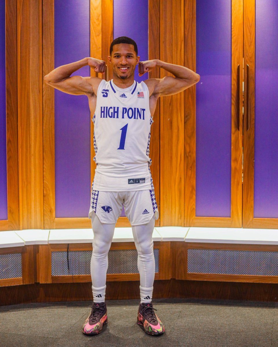 SEMO guard transfer Rob Martin has committed to High Point, i'm told. 

Averaged 14.8 points, 2.5 rebounds &amp; 1.5 assists. Shot 40.8% 3PT. 

-All-OVC First Team Honors