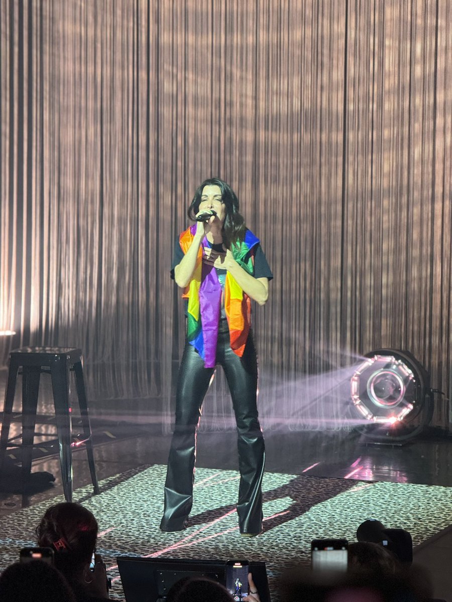 <a href="/JustJeniferOff/">JustJenifer OFFICIEL</a> super soirée ! La Queen