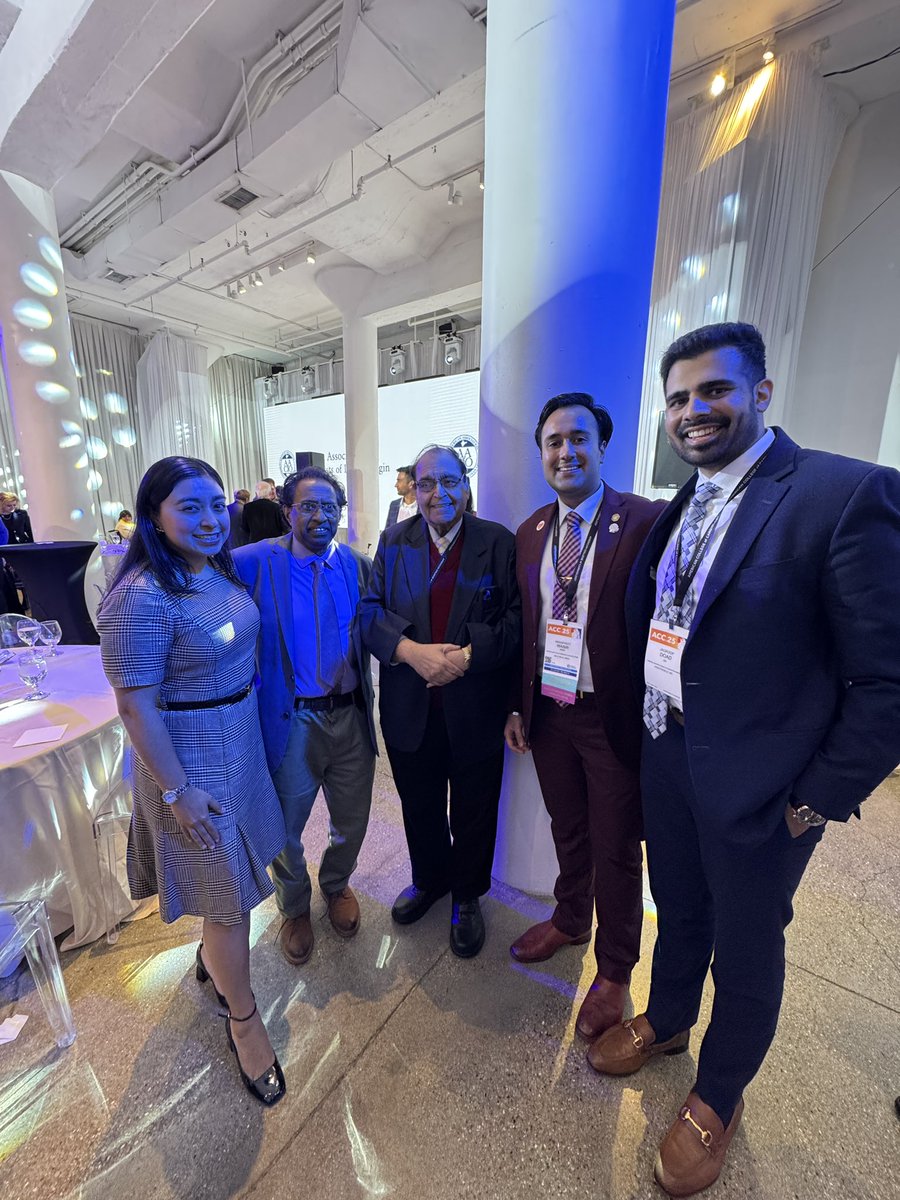 Jagroop Doad (@doadjagroop) on Twitter photo Glad to be back at the national ACC conference this year with familiar friends and colleagues! Also honored to meet one of the leaders of🫀<a href="/DLBHATTMD/">Dr. Deepak L. Bhatt</a> #ACCMedStudent #ACC25 Glad to be back at the national ACC conference this year with familiar friends and colleagues! Also honored to meet one of the leaders of🫀<a href="/DLBHATTMD/">Dr. Deepak L. Bhatt</a> #ACCMedStudent #ACC25