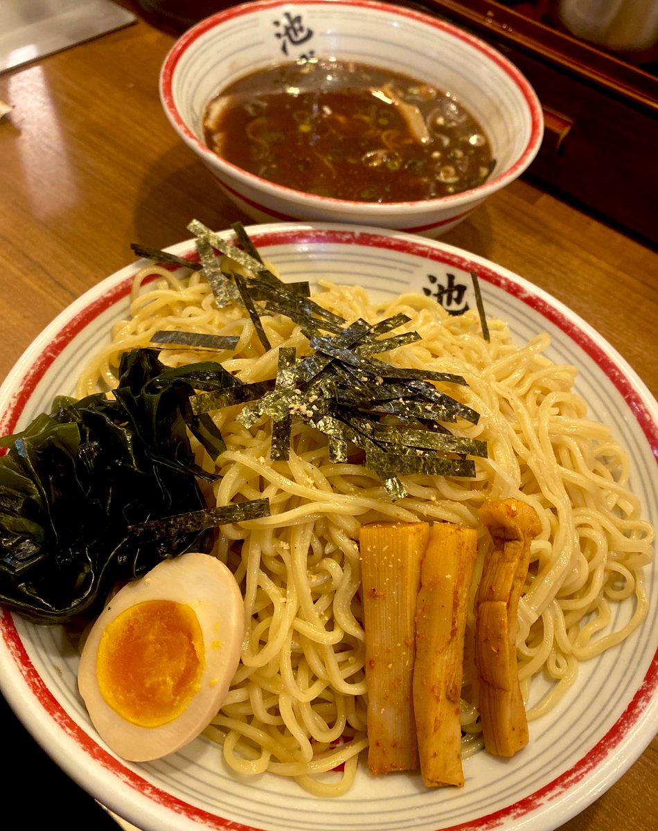 東京 豚 骨 ラーメン 屯 ちん 池袋 西口 店