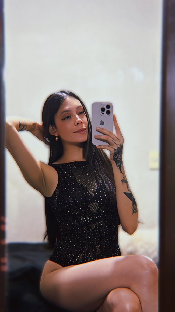 Nessav91's tweet photo. Water demon ๐ ๐ฆ
#inkedgirls #blackink
#tattooedpeople #tattoedgirls #black #magick #moonwitch #moonmagick #darknessdrawn #witchcraft #invocation #femaleenergy #occult #pagan #paganism #divinefeminine https://t.co/M3kS7kRqDI