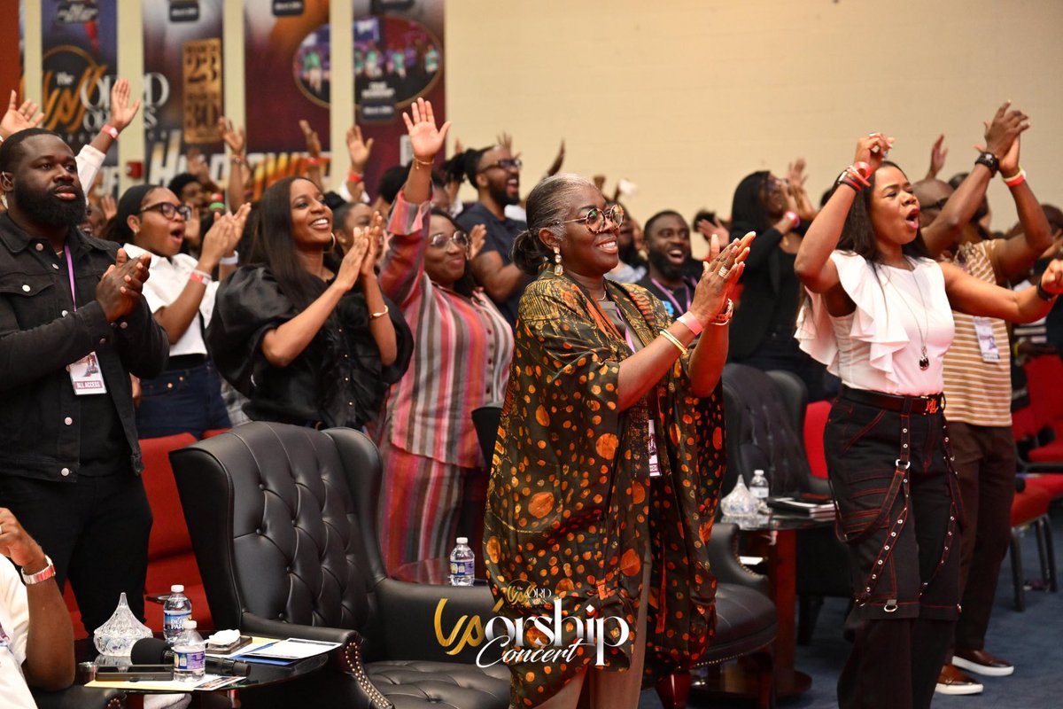 JesusHouseBalt's tweet image. Chogozie Wisdom transported us to an atmosphere of praise and worship like no other! God moved!

#JesusHouseBaltimore #WordWorksConcert #WordWorksWorshipConcert #ChigozieWisdom #BaltimoreConcert #WorshipNight