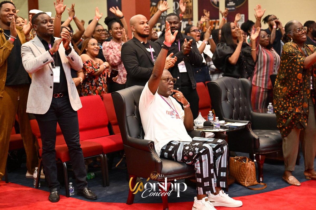 JesusHouseBalt's tweet image. Chogozie Wisdom transported us to an atmosphere of praise and worship like no other! God moved!

#JesusHouseBaltimore #WordWorksConcert #WordWorksWorshipConcert #ChigozieWisdom #BaltimoreConcert #WorshipNight