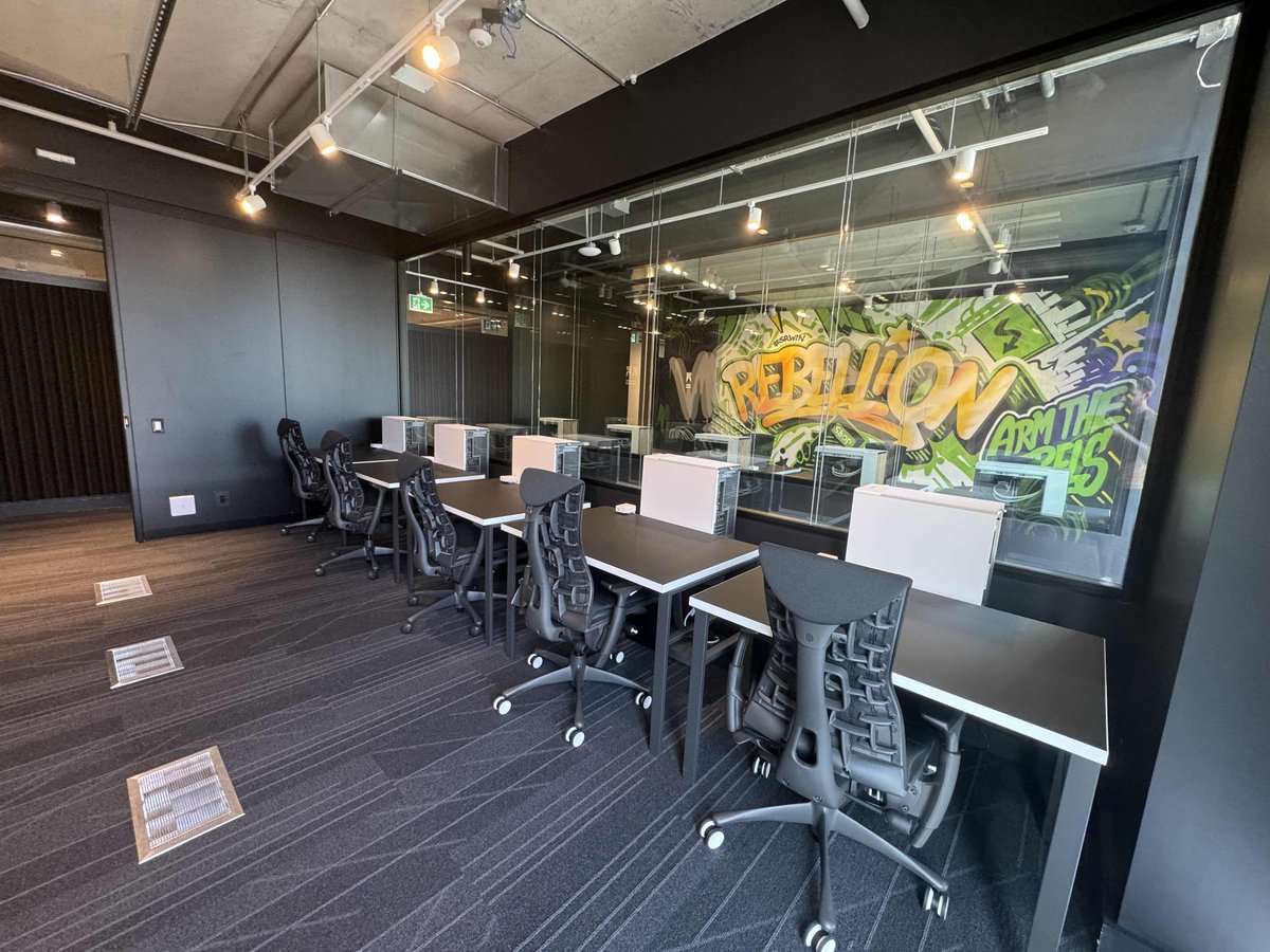 Jeremy Steeves (@steevesj) on Twitter photo We put in a set of face-to-face, glass fronted tournament rooms into our Toronto HQ at the start of the year, with an adjacent dedicated wired broadcast room.
After watching <a href="/kaysan/">FaZe Kaysan</a>'s event, I'm thinking we're going to have to break that in with some Halo sooner rather than We put in a set of face-to-face, glass fronted tournament rooms into our Toronto HQ at the start of the year, with an adjacent dedicated wired broadcast room.
After watching <a href="/kaysan/">FaZe Kaysan</a>'s event, I'm thinking we're going to have to break that in with some Halo sooner rather than