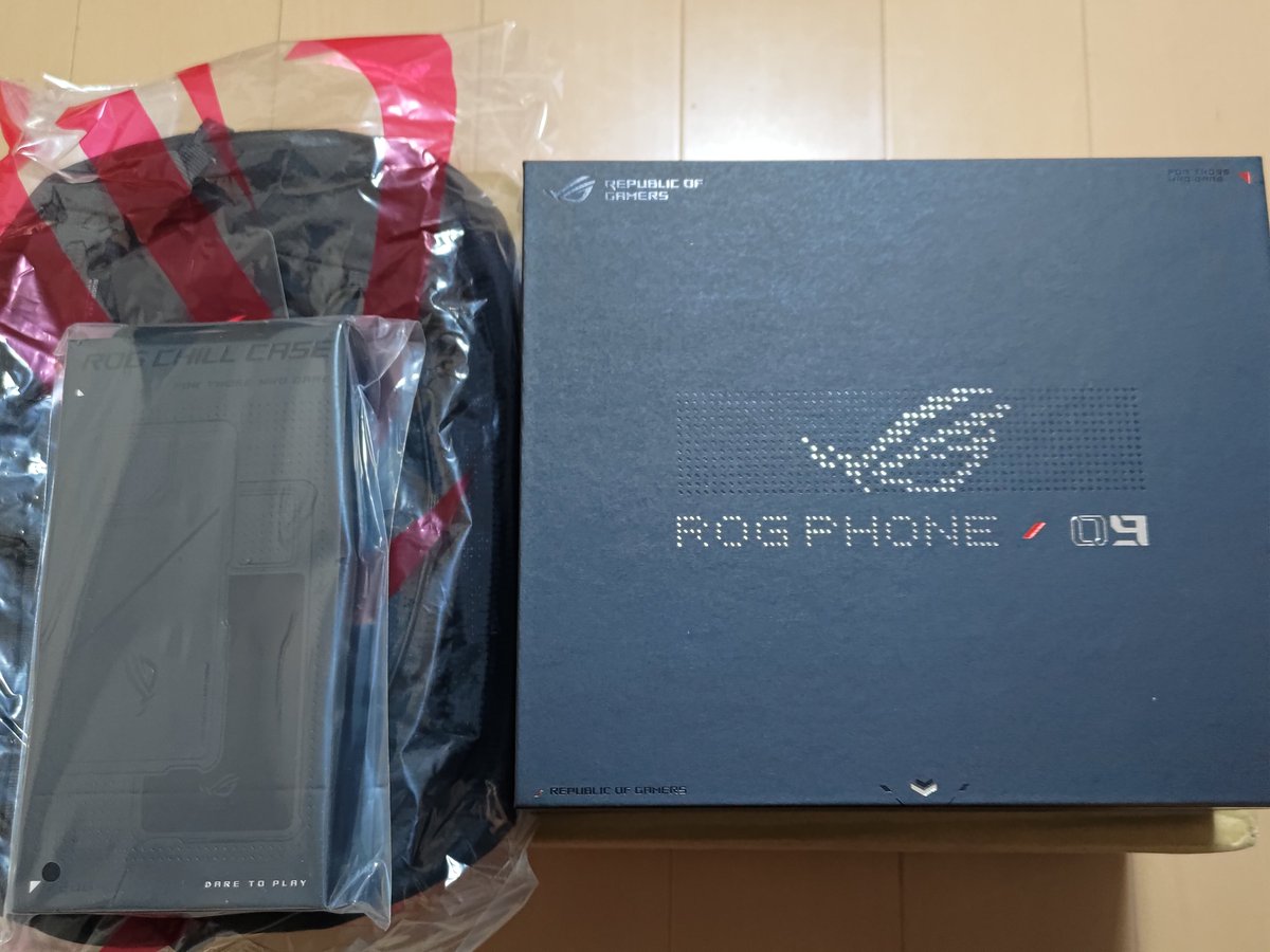 warunoriusagi's tweet photo. My New Gear…
#ROGPhone9
#ROGPhone9ProEdition https://t.co/XqWHVcPmmV