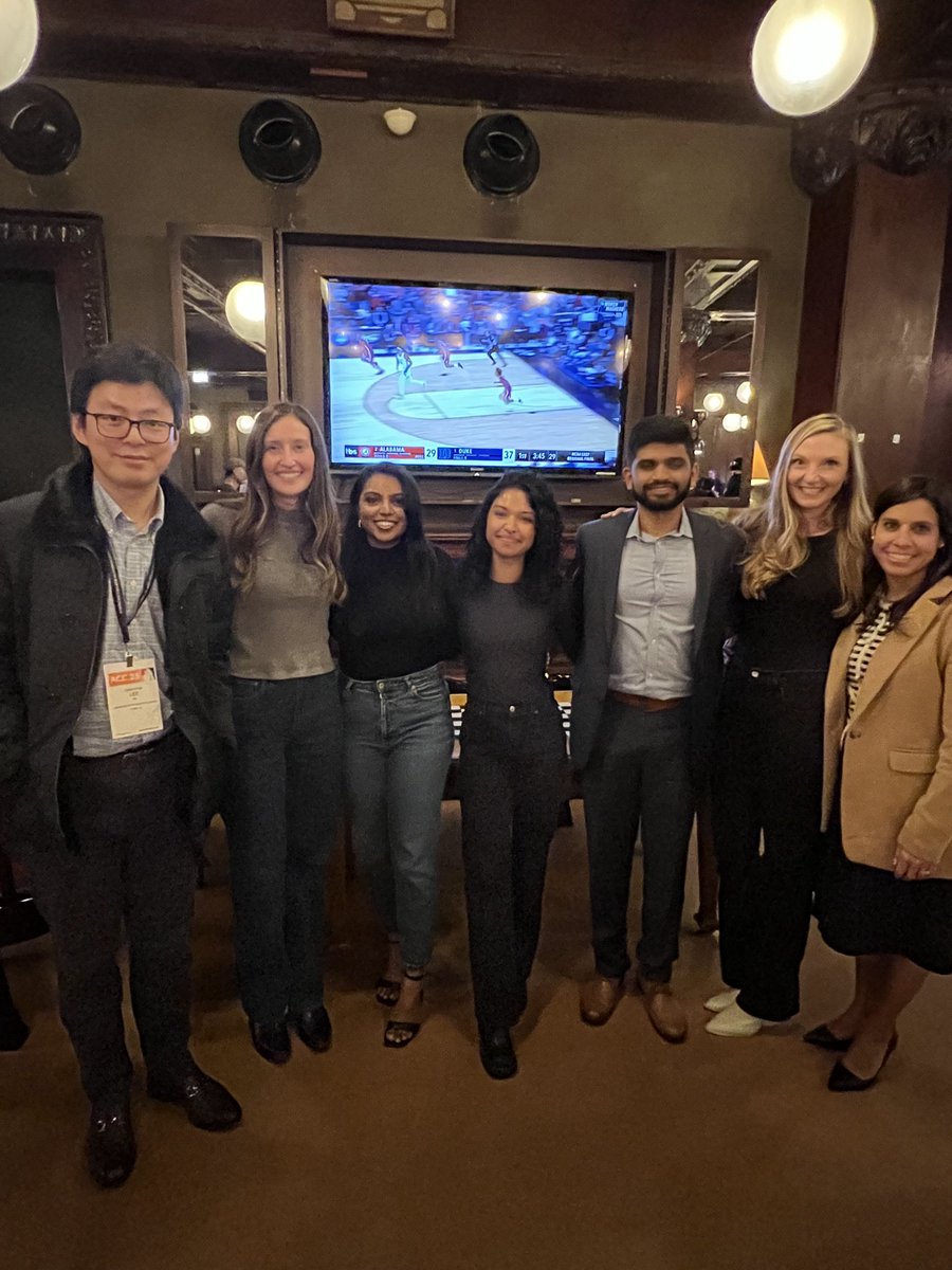 sanathshettydo's tweet photo. Day 1 is a wrap. Caught up with some old friends, vibed with my current team, and met some new mentors. The adventure continues..#ACC25 @ACCinTouch https://t.co/AKX7JDvwvq