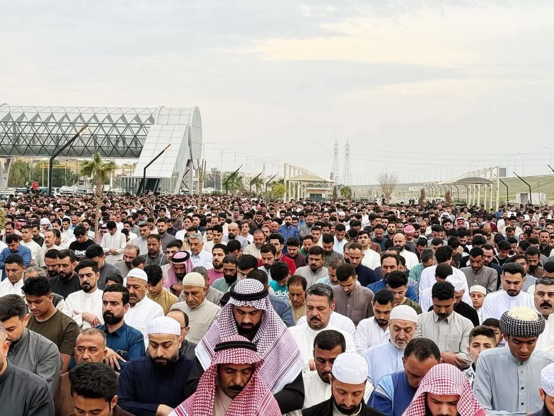 الفلوجة والموصل وكثير من مناطق بغداد
اقاموا صلاة العيد ...
بصراحة الاقليم السني ضروري
بلا حكومة رافضية وبلا وقف صوفي