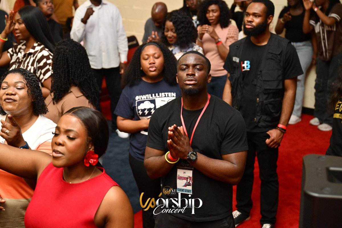 JesusHouseBalt's tweet image. Mercy Chinwo did her thing, and God&apos;s name was truly exalted! The energy in the room was electric. What a night of pure worship! ✨ 

#JesusHouseBaltimore #WordWorksConcert #WordWorksWorshipConcert #MercyChinwo #BaltimoreConcert #WorshipNight #GloryToGod