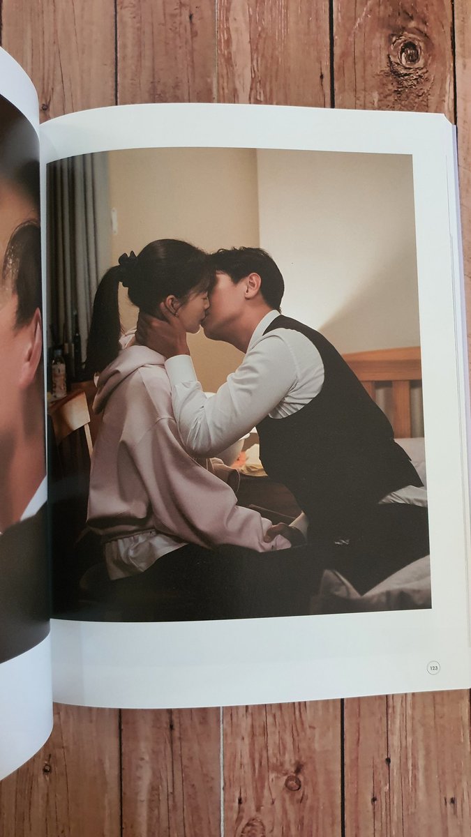 Zulmi_Cumi's tweet image. My parents who have never let each other move on completely and finally find their way to get back together 🦊💜🐰
Seok Jiwon 💜 Yoon Jiwon

#사랑은외나무다리에서 
#LoveYourEnemy
#JuJiHoon
#JungYumi