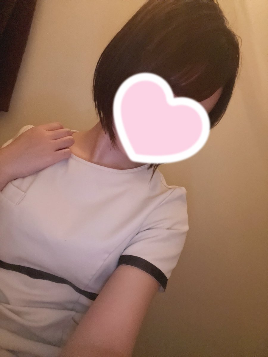 初めましてෆ

4月からデビューします
🌙月【つき】🌙です🐈‍⬛

_schedule_

🌙*·̩͙4/4(金)11-17時

色んな密着&amp;マッサージで
たくさん癒しを感じて欲しいなっ🐈‍⬛🎀

月との甘々時間🥞🧁𓂃🫧
お楽しみに𖤐 ̖́-

💗💗💗
