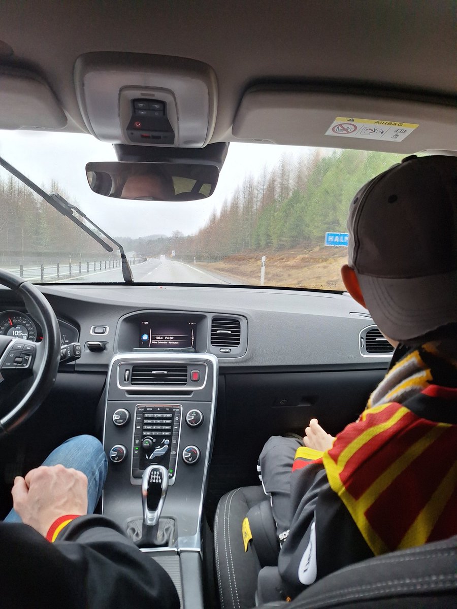 Mot nordtyskland igen. 3.e gången gilt nu. Har med mig mina 2 juniorer, är de seger receptet ? Dom har bara varit med och sett segrar.