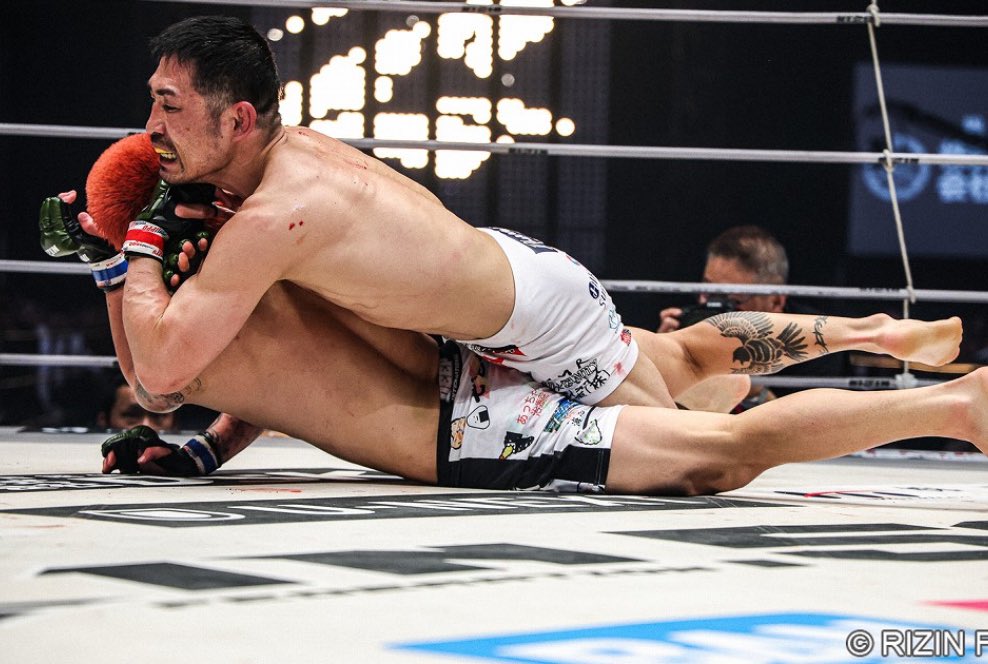 yokooni0723's tweet image. 応援してくれてた皆様
本当にすいません。
プロデビュー戦3Rバックチョークで
負けました。
また1からMMAを本気で取り組んで
這い上がってきます。
これからも応援しててください。