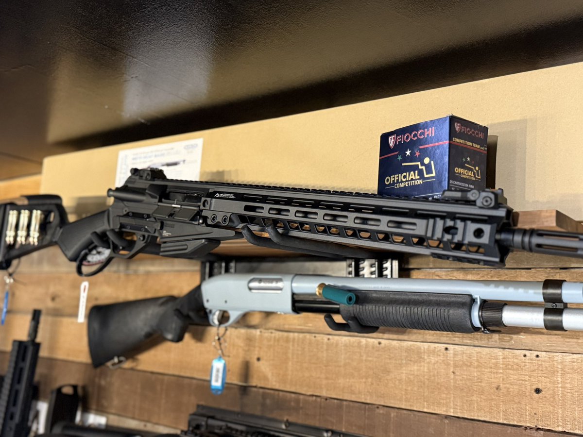 ✨G&amp;G LevAR 15 新品✨

こちらも本日限りの超特価！！
55,000円です！！！！

注目度抜群、大人気のガスレバーアクション式です。
スタンダードのM4マガジンが使用可能！

#トレイルアームズ
#LevAR15 
#ガスガン
#エアガン
#サバゲー