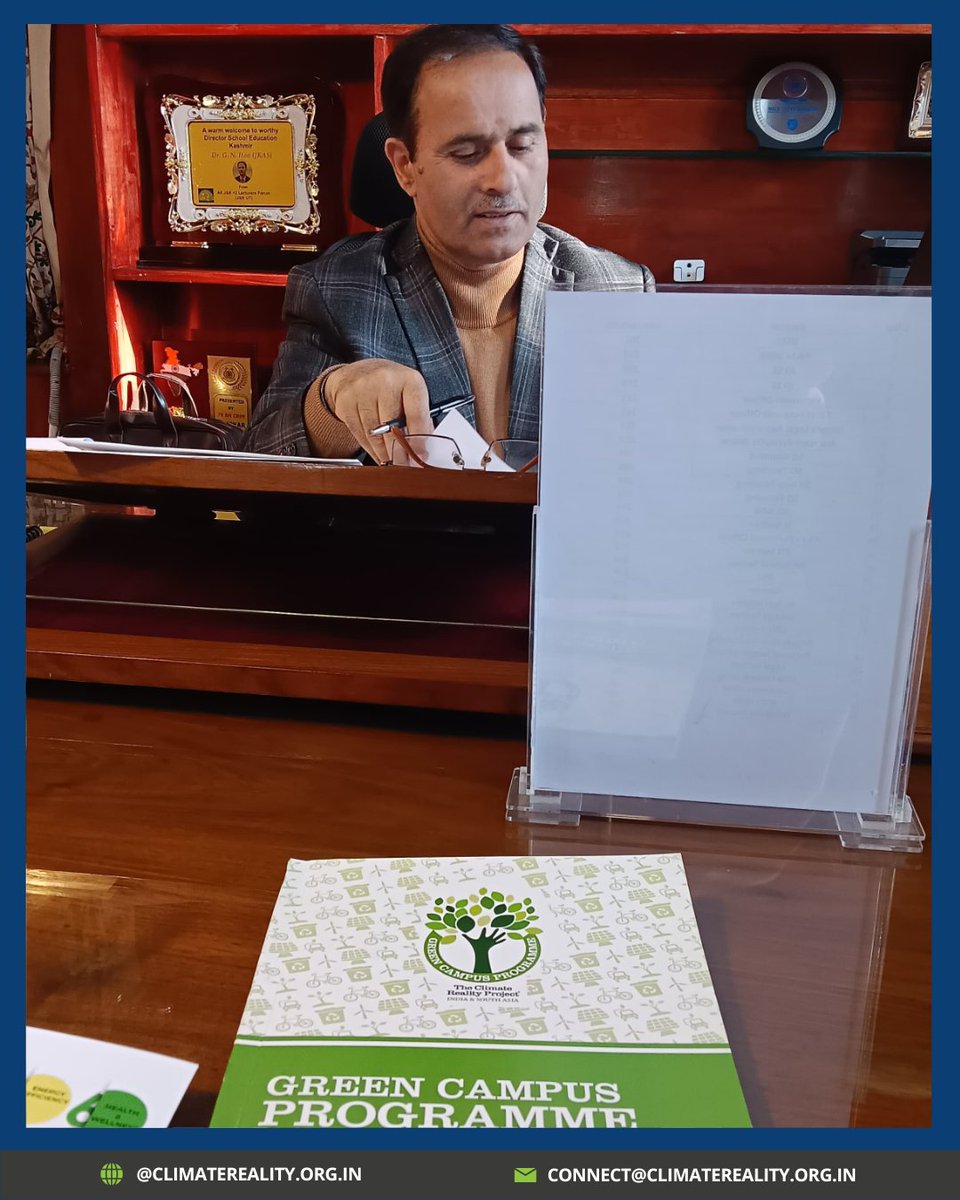 CR_INDSA's tweet image. 🌱Scaling Up Sustainability in Kashmir’s Schools! 📚

A delegation from The Climate Reality Project met Director of School Education Kashmir, G.N. Itoo to discuss progress &amp;amp; the 2025 roadmap.

A key step toward eco-friendly campuses in #Kashmir!🍃♻️ 

#GCP #GreenCampusProgramme