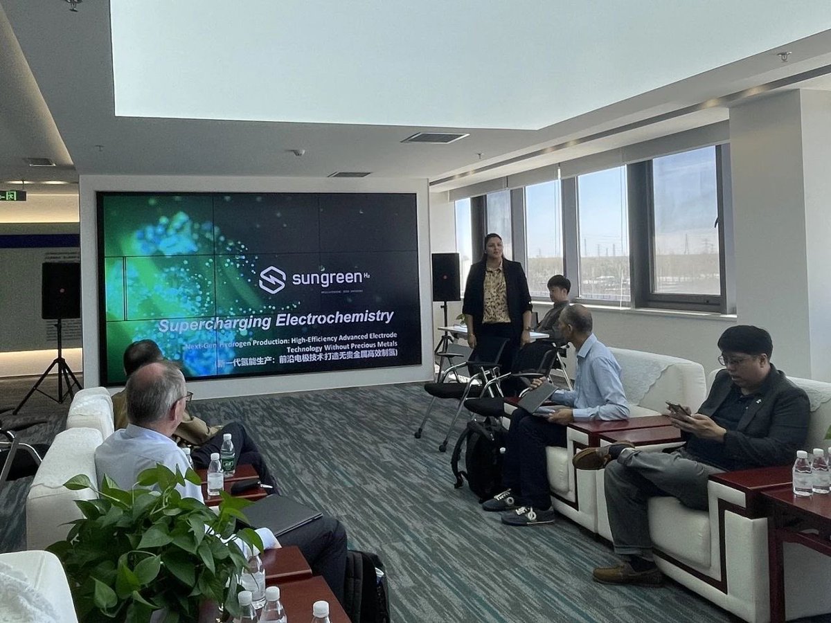 Had an amazing #HydrogenWeek in China with @Hyfindr, @SungreenH2 &amp; <a href="/Habonim/">Lee Kurtz</a>! Visited top hydrogen hubs, met industry leaders &amp; joined the Beijing Hydrogen Expo #HEIE. Can’t wait to be back! #Hydrogen #China