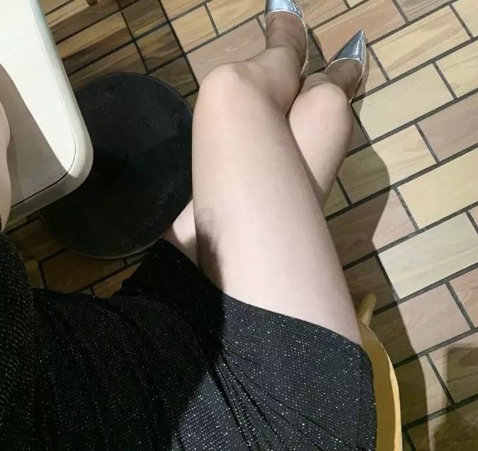 粉丝大哥送的衣服 穿出来就是骚啊

💌：
@SexytoBaby
@SexytoLady
@SexytoDoll
@SexytoGirl https://t.co/R4fYknS4IS