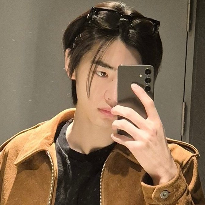 hourly_sh's tweet photo. sunghoon ⋆ https://t.co/wiuSxjDCtm