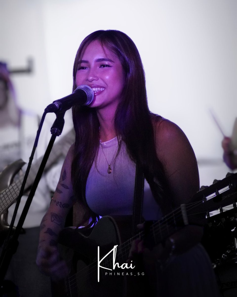 𝙆𝙃𝘼𝙄 (phineas_sg) (@itspaulinesy) on Twitter photo Kaakit-akit subalit ako'y hanggang tingin lang~
<a href="/sydhartha/">syd hartha</a>
March 29, 2025
The AstBury, Makati
Celebrating Art and Music by Women
#sydhartha
#ShesLoud Kaakit-akit subalit ako'y hanggang tingin lang~
<a href="/sydhartha/">syd hartha</a>
March 29, 2025
The AstBury, Makati
Celebrating Art and Music by Women
#sydhartha
#ShesLoud