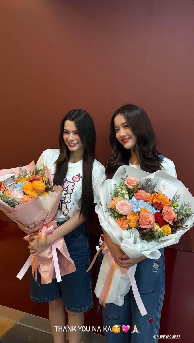 httpsrchafreen's tweet photo. have a LOOOT of fun today!! 🤍

FREENBECKY LOVE OVERLOAD
#ฟรีนเบค1stFanmeet https://t.co/rQy85sPAzp