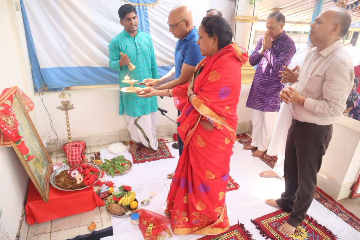 gccrpfagt's tweet image. "Celebrating the spirit of Chaitra Navratri with devotion and unity at GC Agartala. IG TPA Sector Shri Vimal Kumar Bisht, DIG Shri YK Rajput, officers, jawans, and their families came together for a heartfelt pooja. #ChaitraNavratri #GCAgartala #CommunityTogetherness"