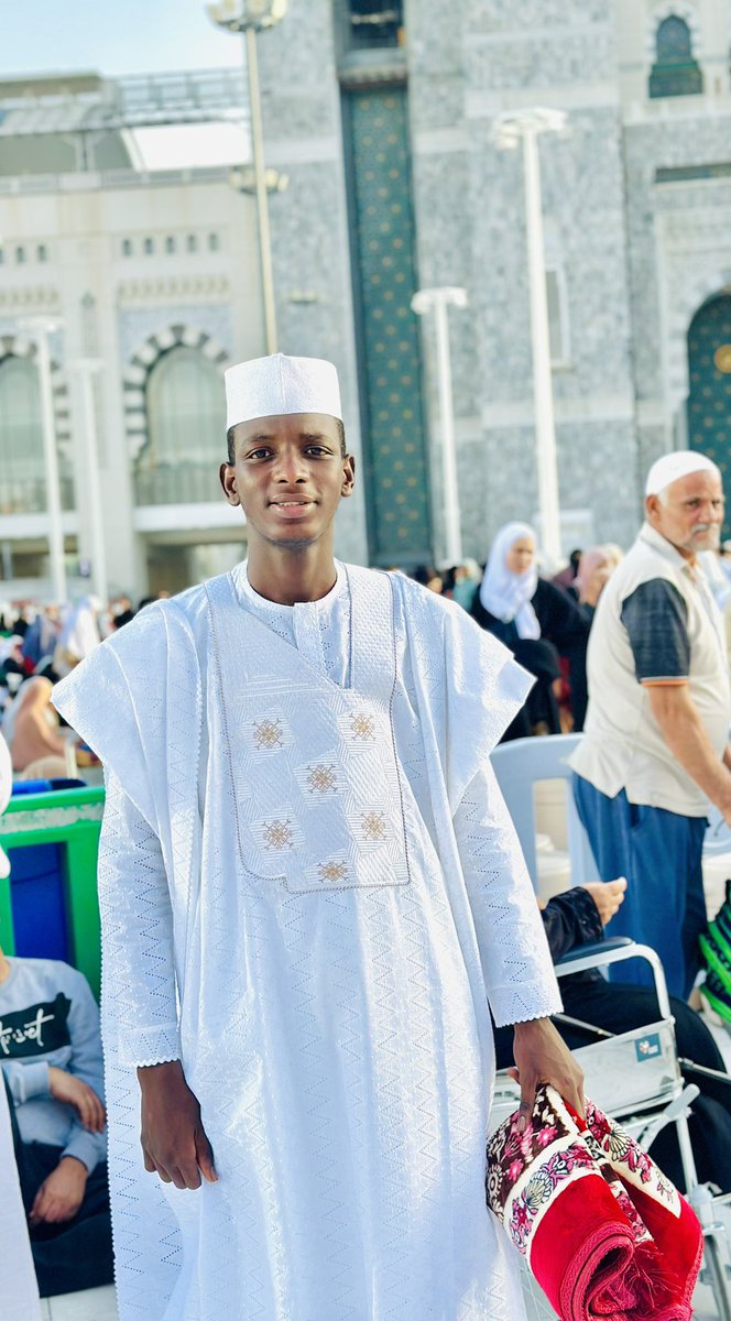 YahayaCrypto's tweet image. Eid Mubarak 🤍☪️🤍